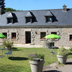 Сasa de vacaciones Domaine De Lesvaniel